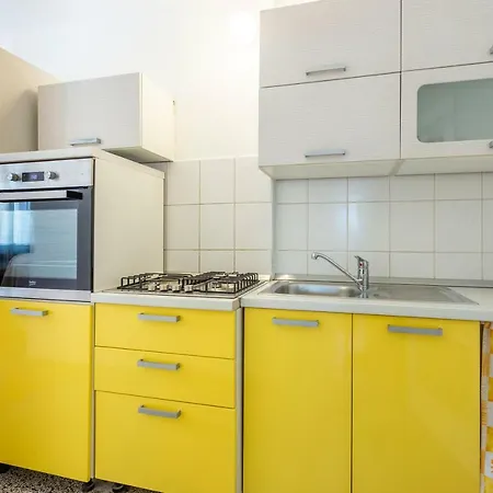 Apartment Anna With Free Private Parking