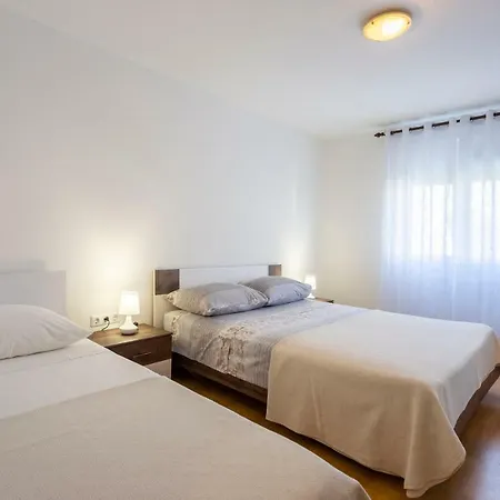 Anna With Free Private Parking Appartement *